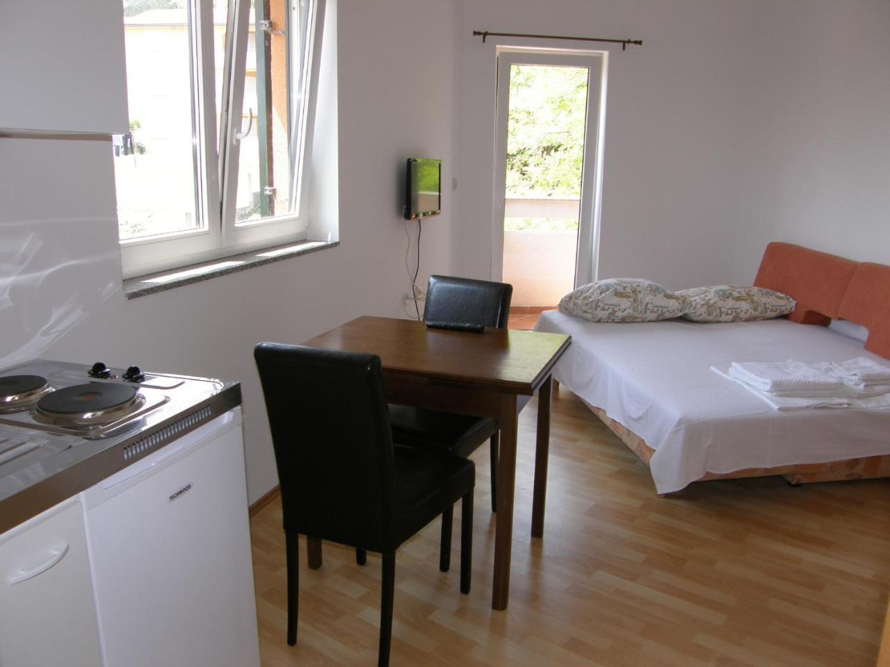 Apartments Pintar Zarok Baska  Ngoại thất bức ảnh